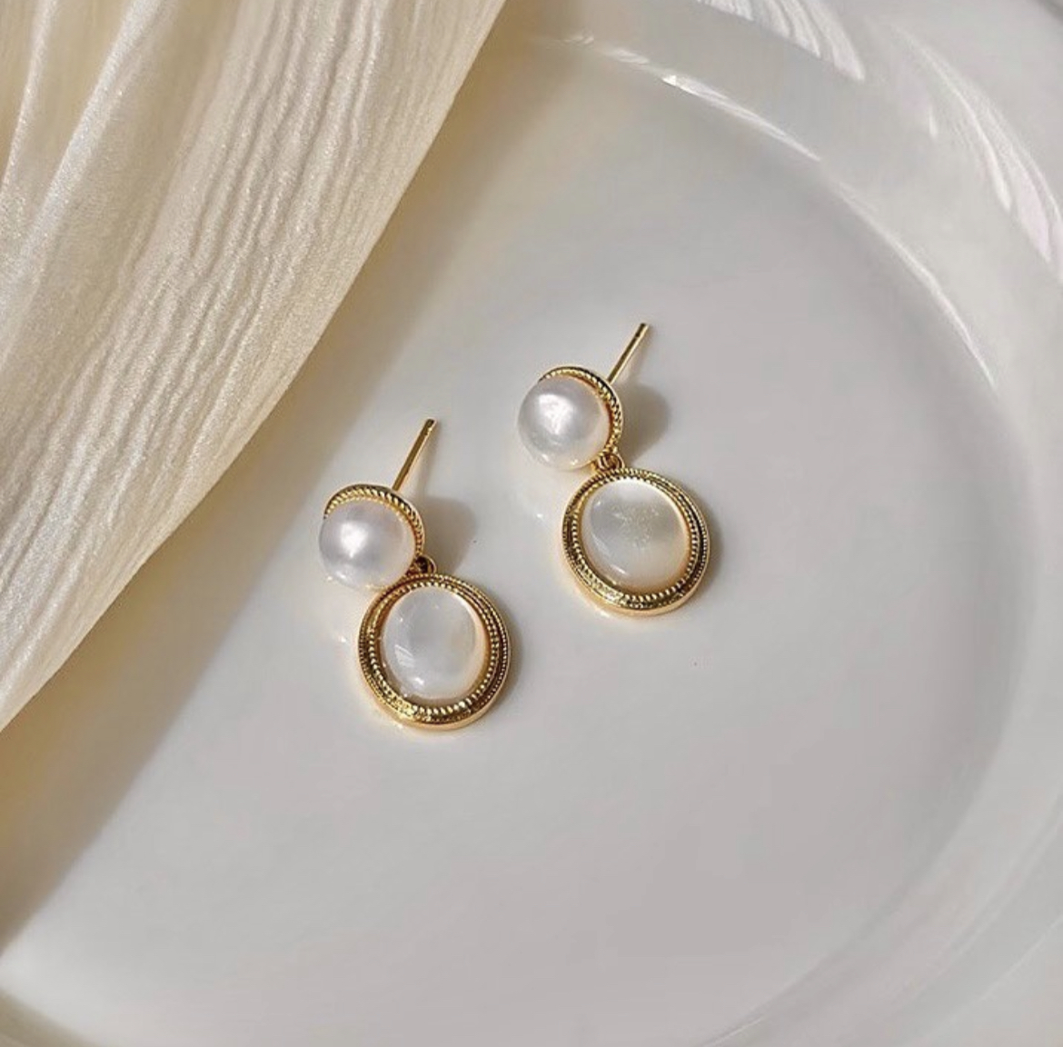 溫柔水滴白貝珍珠小墜