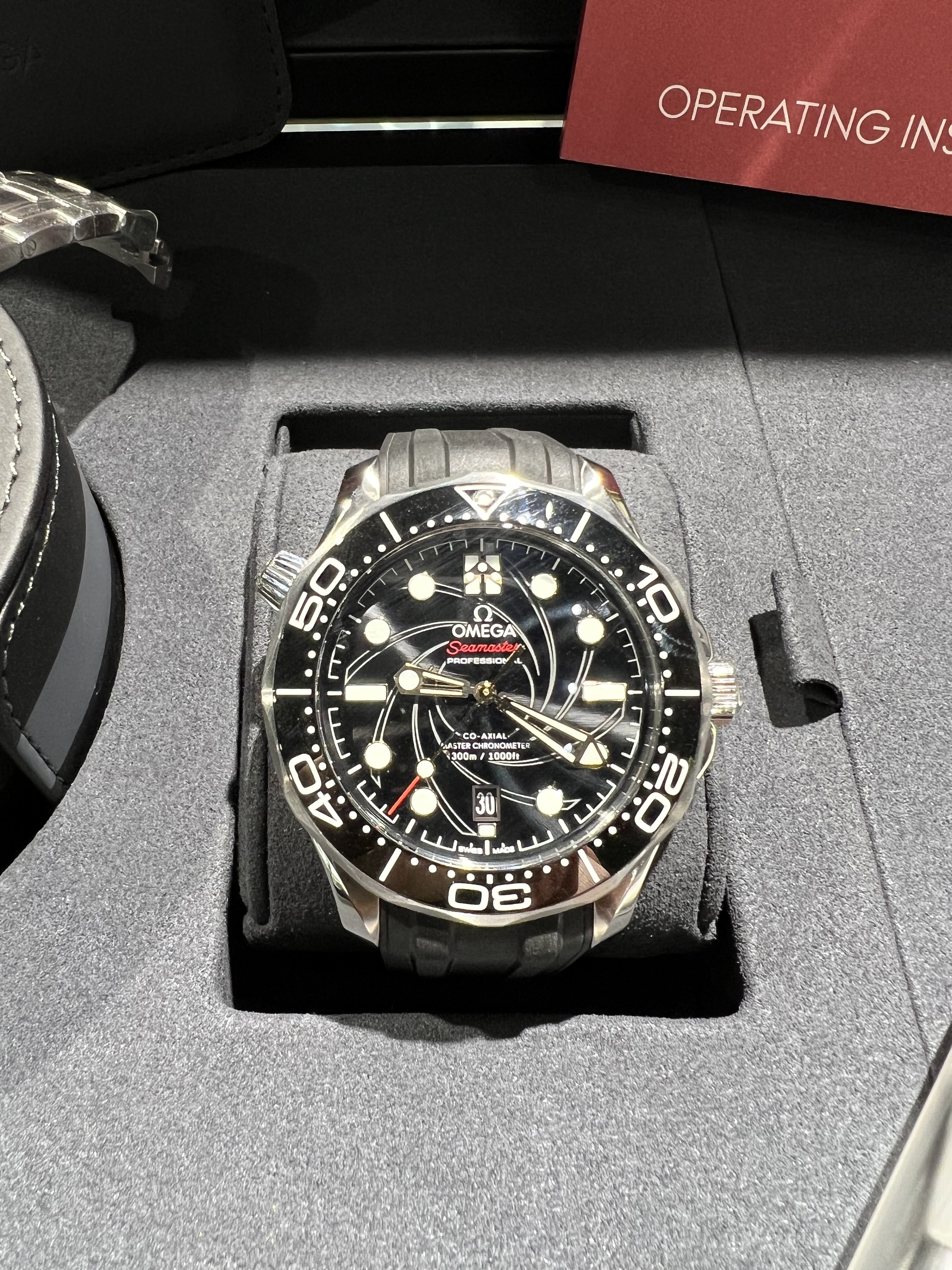 DISCONTINUED Preowned OMEGA SEAMASTER DIVER 300M 210.22.42.20.01.004   21022422001004  JAMES BOND 007 EDITION CO‑AXIAL MASTER CHRONOMETER 42MM STEEL