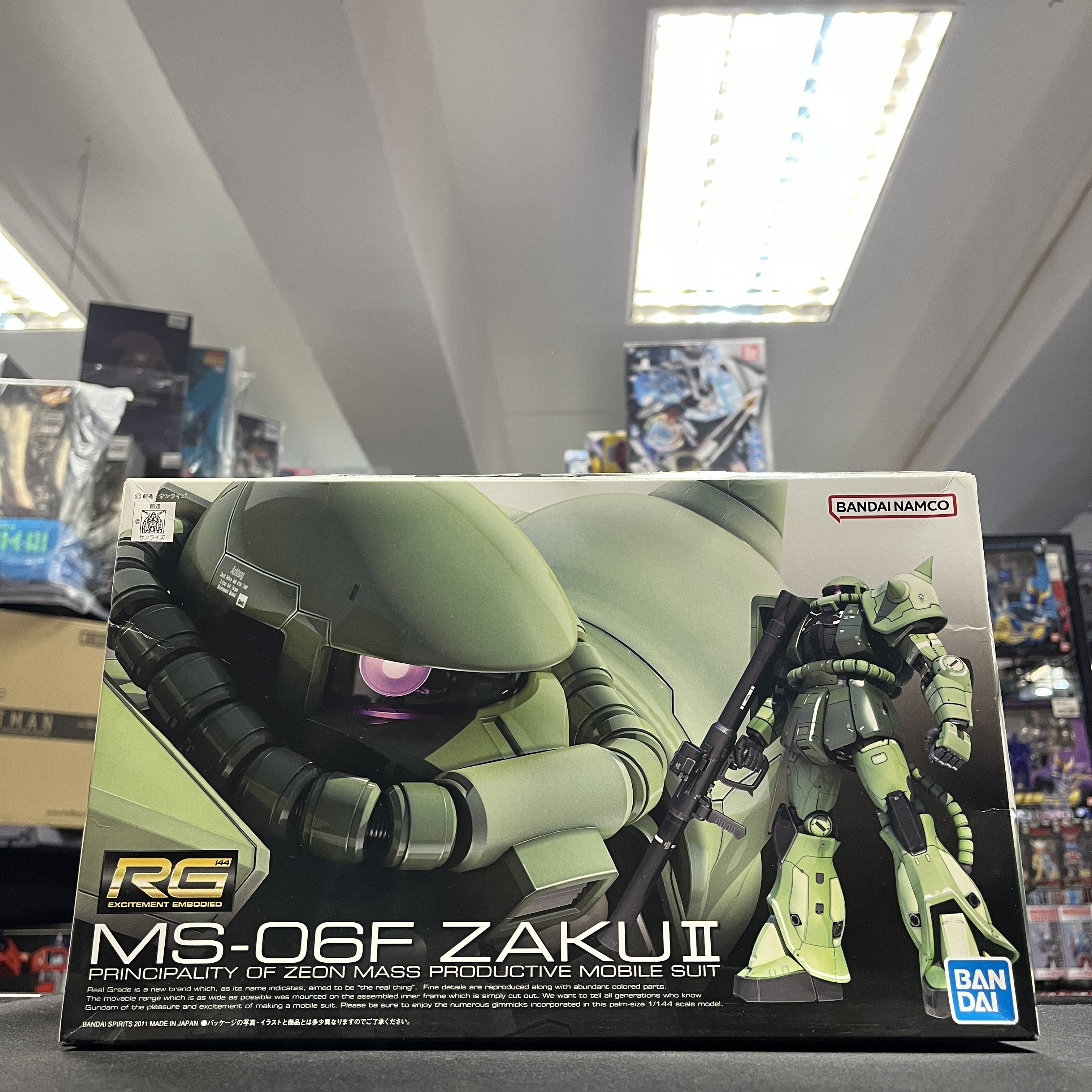 寄賣-GUNDAM RG 1/144 MS-06F Zaku II