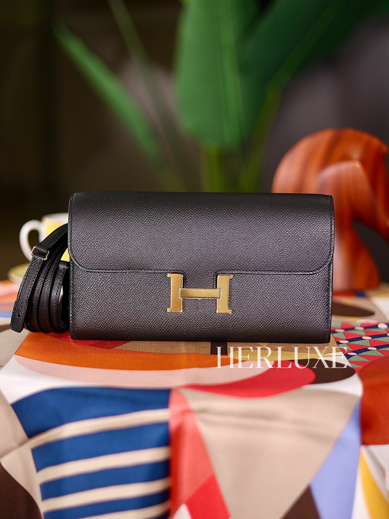 Constance to go 89 noir cc epsom K