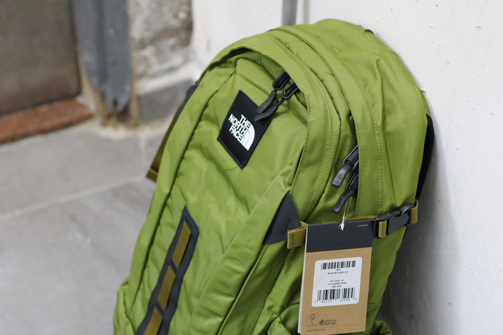 THE NORTH FACE Hot Shot Backpack OLIVE