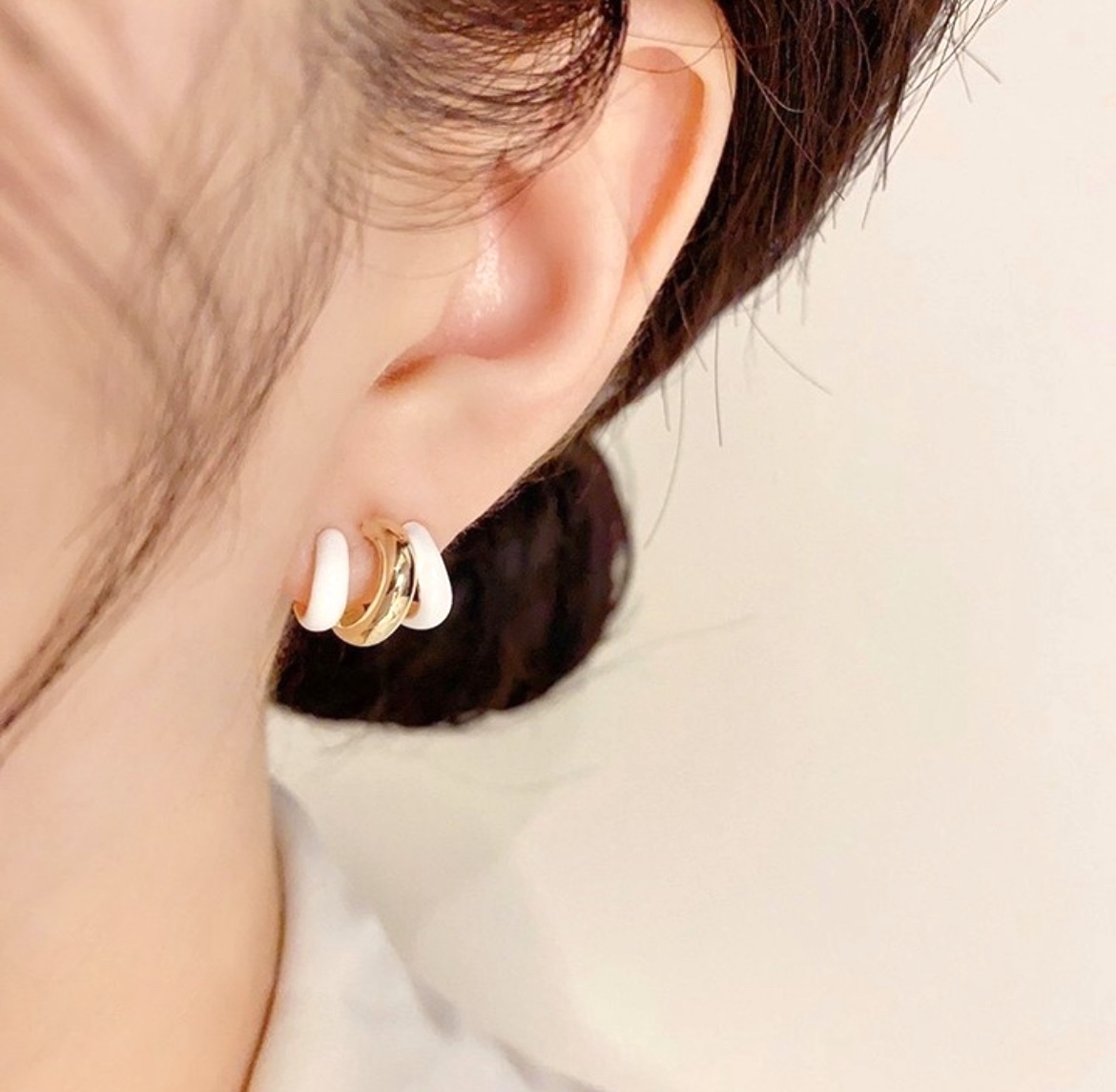 白黑釉 短金假三圈耳釘