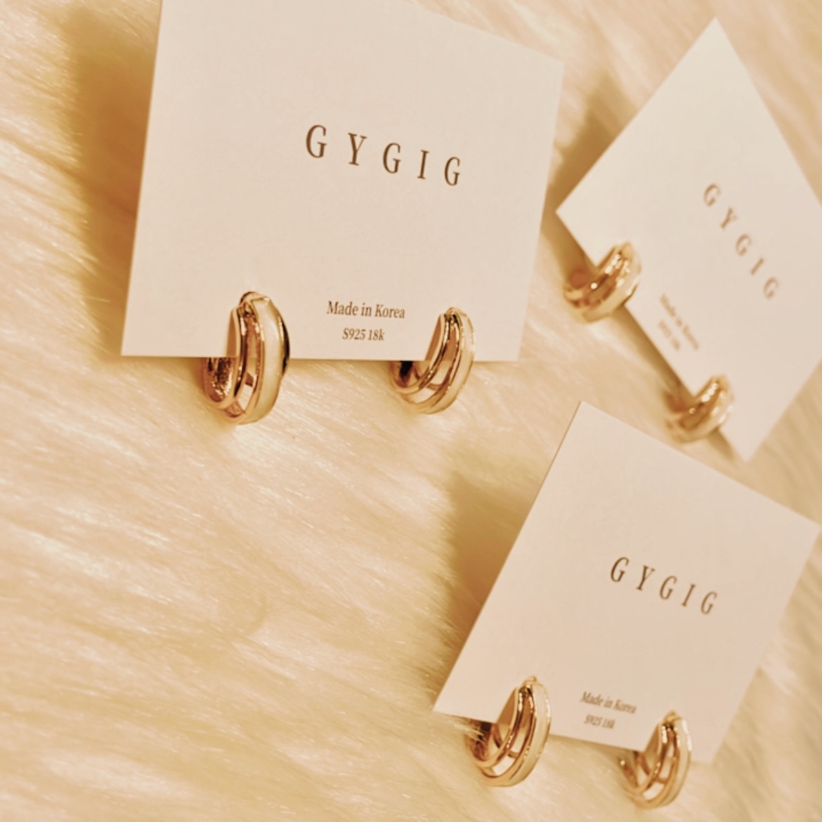 白黑釉兩面 長款金假三圈