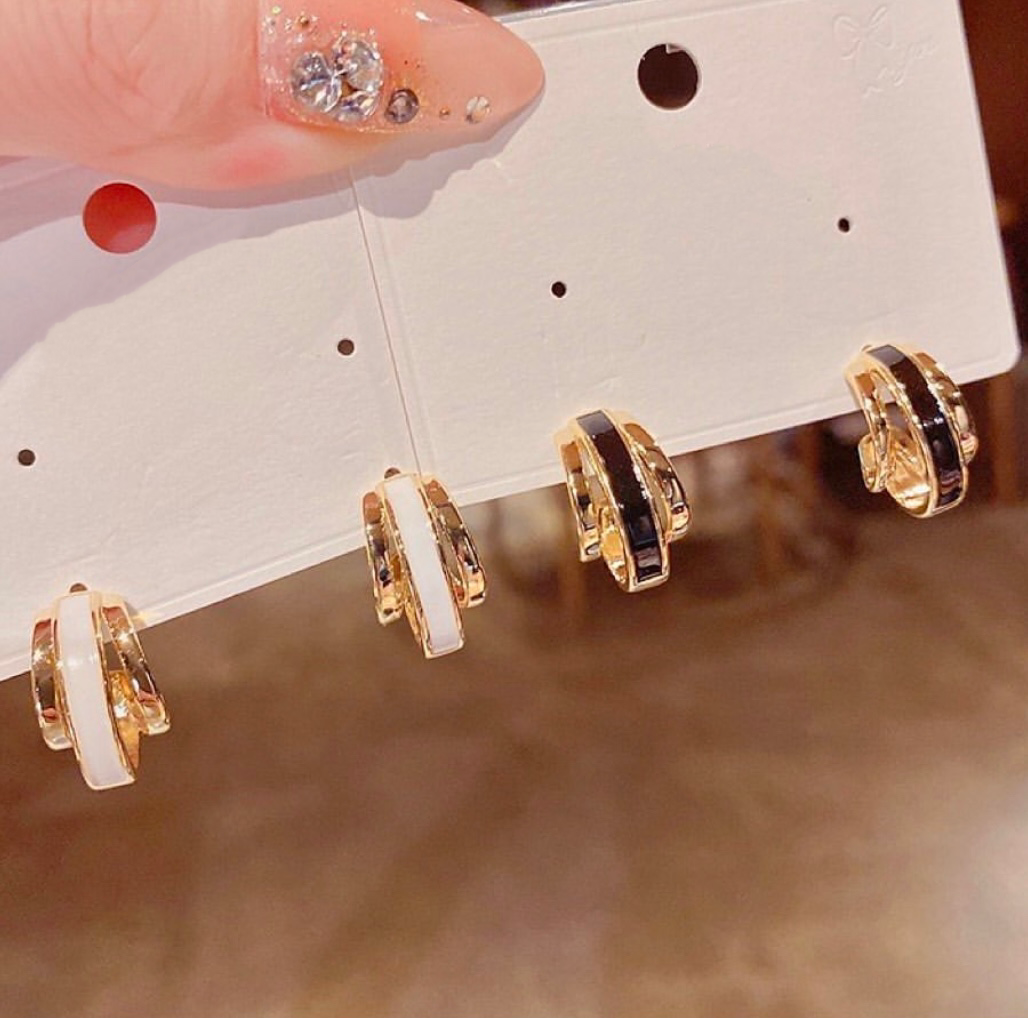 白黑釉兩面 長款金假三圈