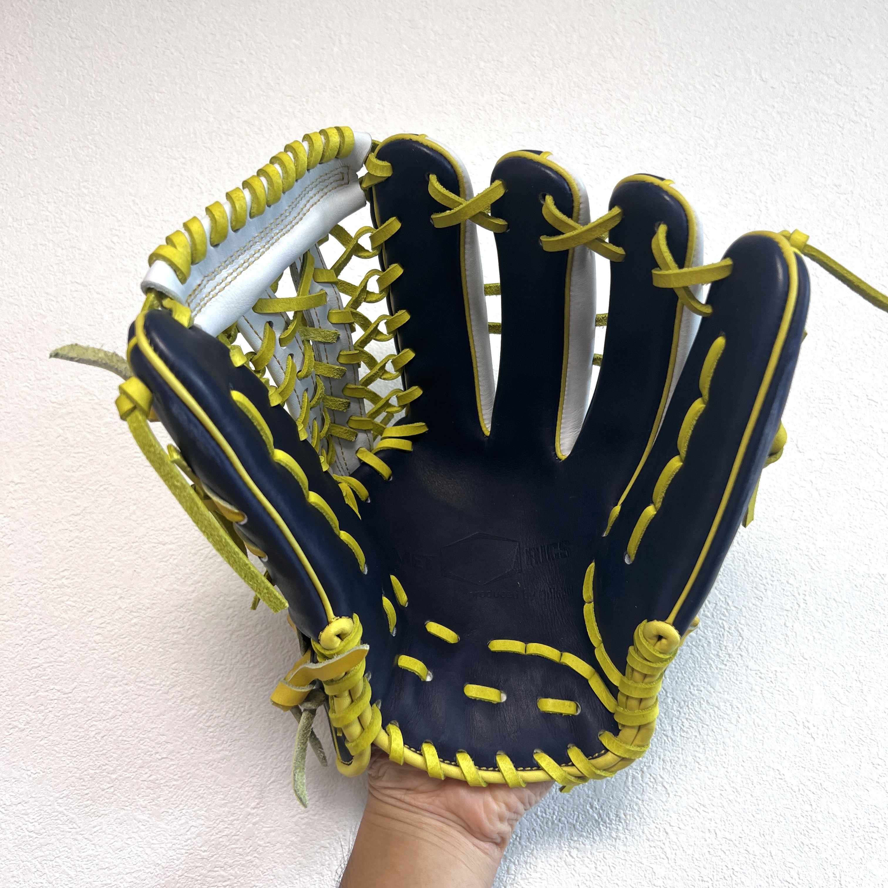 【照片分享】 Metrics  硬式 PREMIUM STEER HIDE 外野 訂做手套 湯揉完成品