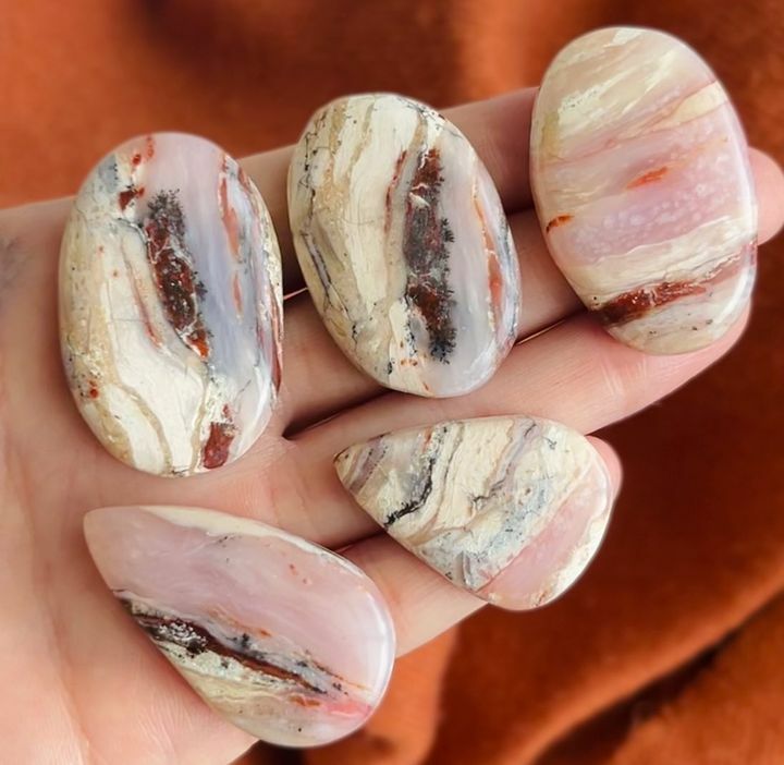 [原石] 秘魯粉澳寶