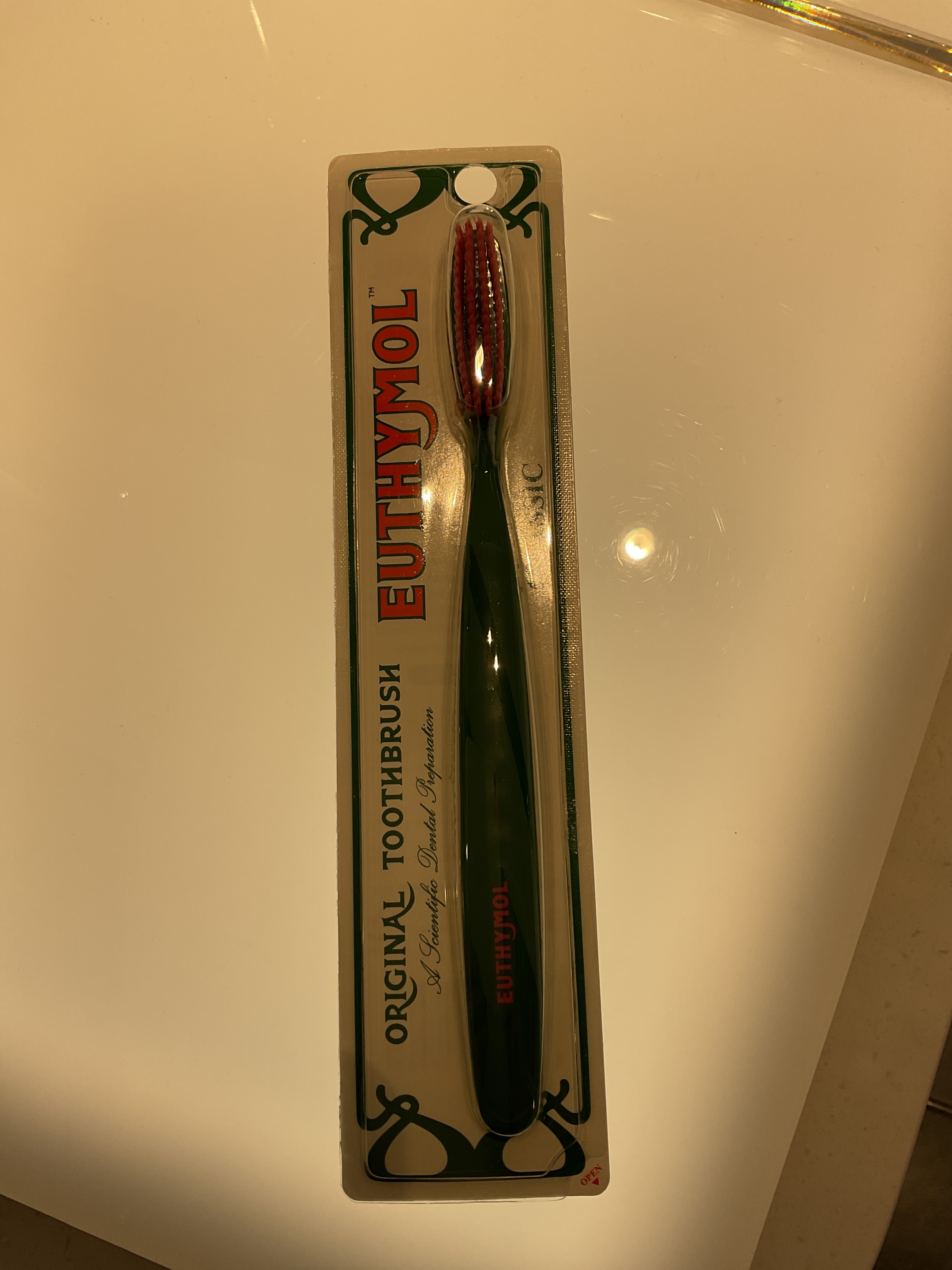 Euthymol Classic Toothbrush Green Long Tip 8226