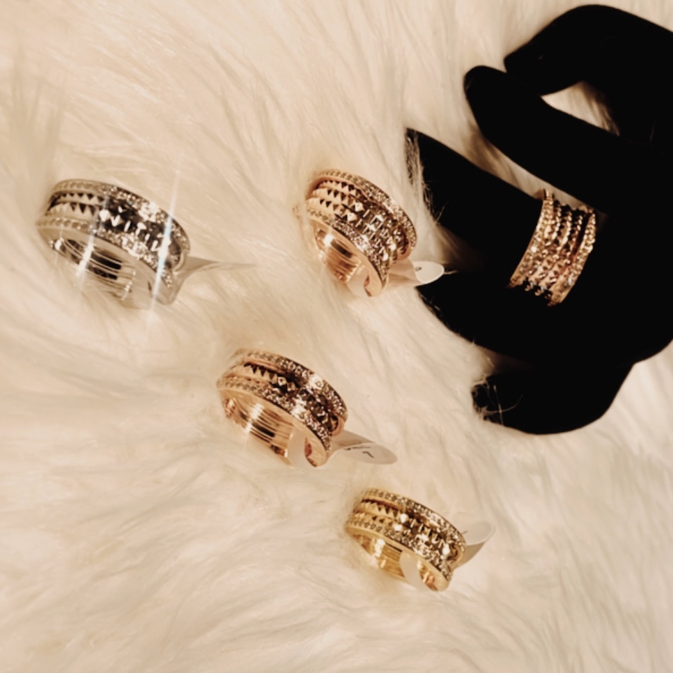 Bg小蠻腰 水鑽版菱格翻玩戒系列