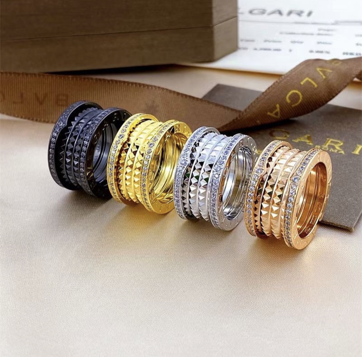 Bg小蠻腰 水鑽版菱格翻玩戒系列