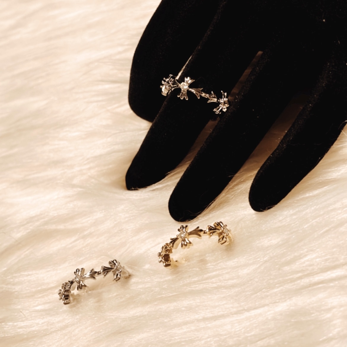 低奢一體十字架”翻玩開口戒