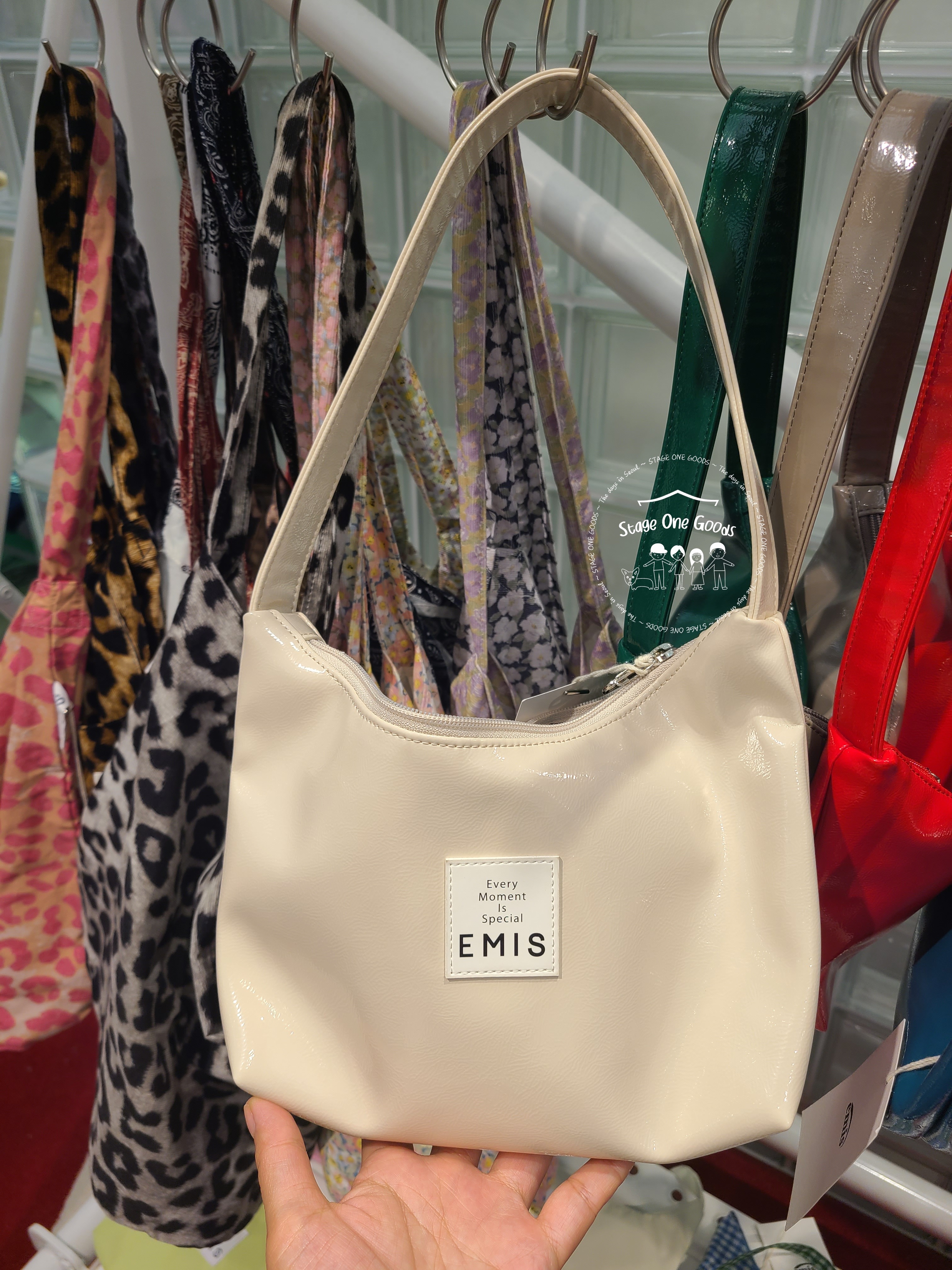 EMIS NEW ENAMEL HOBO BAG