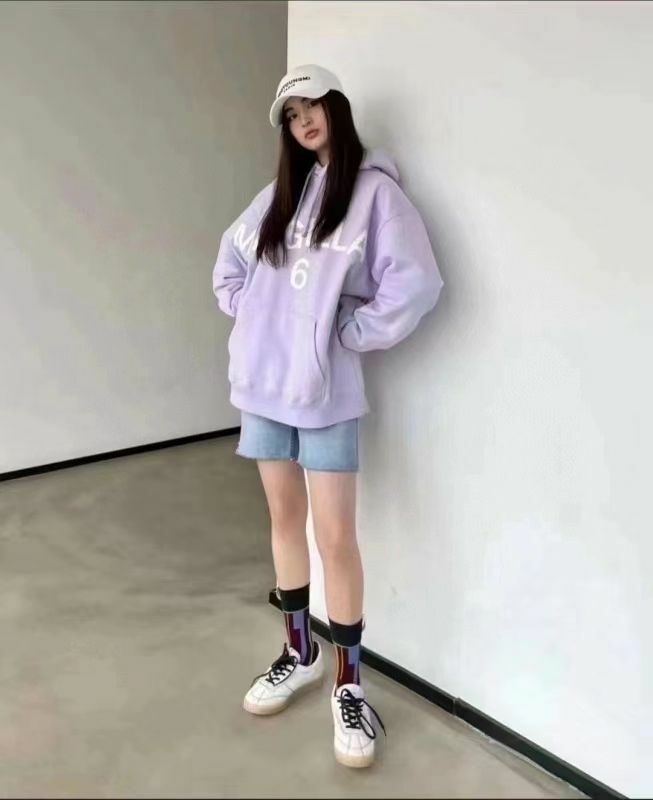 MM6  紫色白字母連帽衛衣 S52GU0161 S25337   375-T