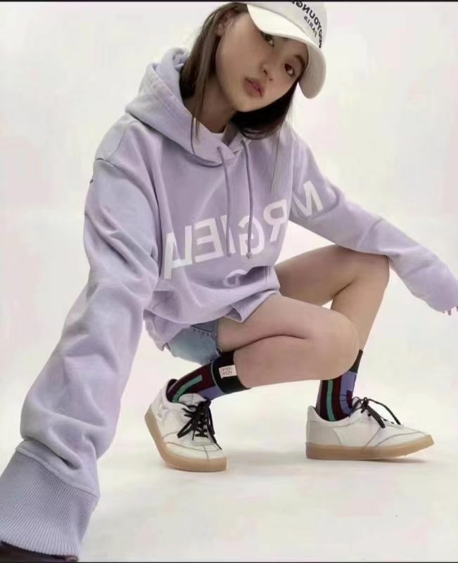 MM6  紫色白字母連帽衛衣 S52GU0161 S25337   375-T