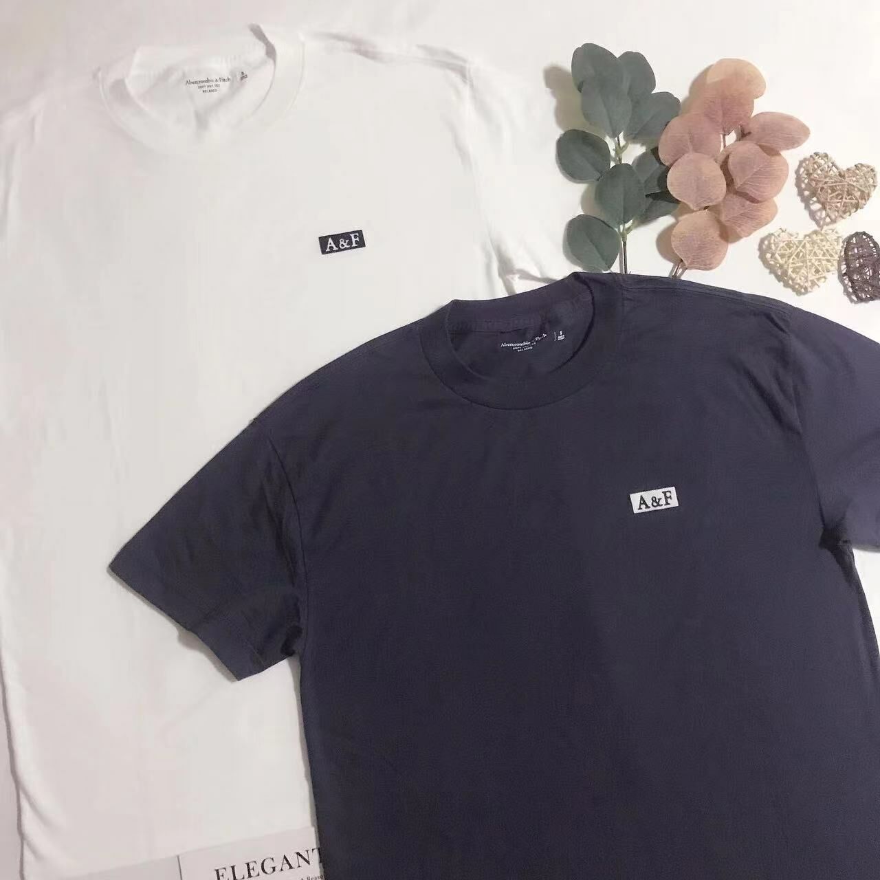 A & F SMALL LOGO TEE