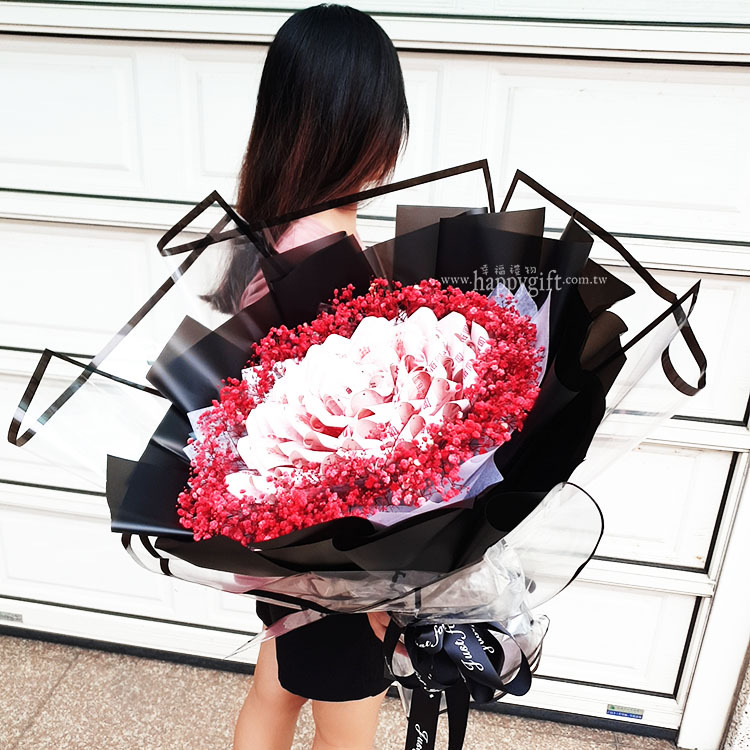 鈔票花束,有錢花,有錢花束,桃園花店,桃園花束,幸福禮物婚禮小物,banknotes-money-baby's-breath-bouquet