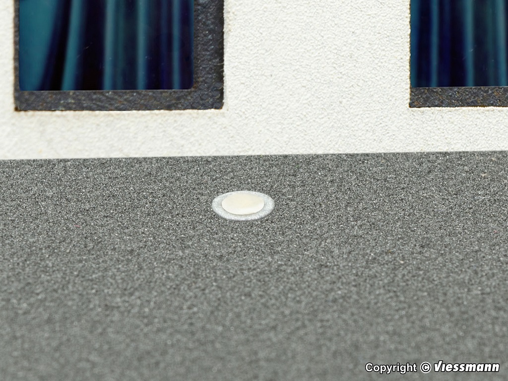 Viessmann 6340 HO規 Spotlight modern, LED 聚光燈.LED.暖白光.3入