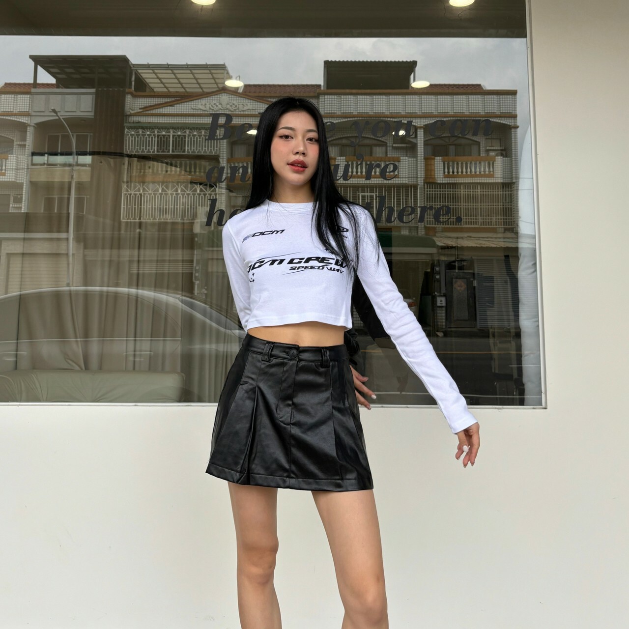 MMB冬季氛圍皮質百摺裙皮裙