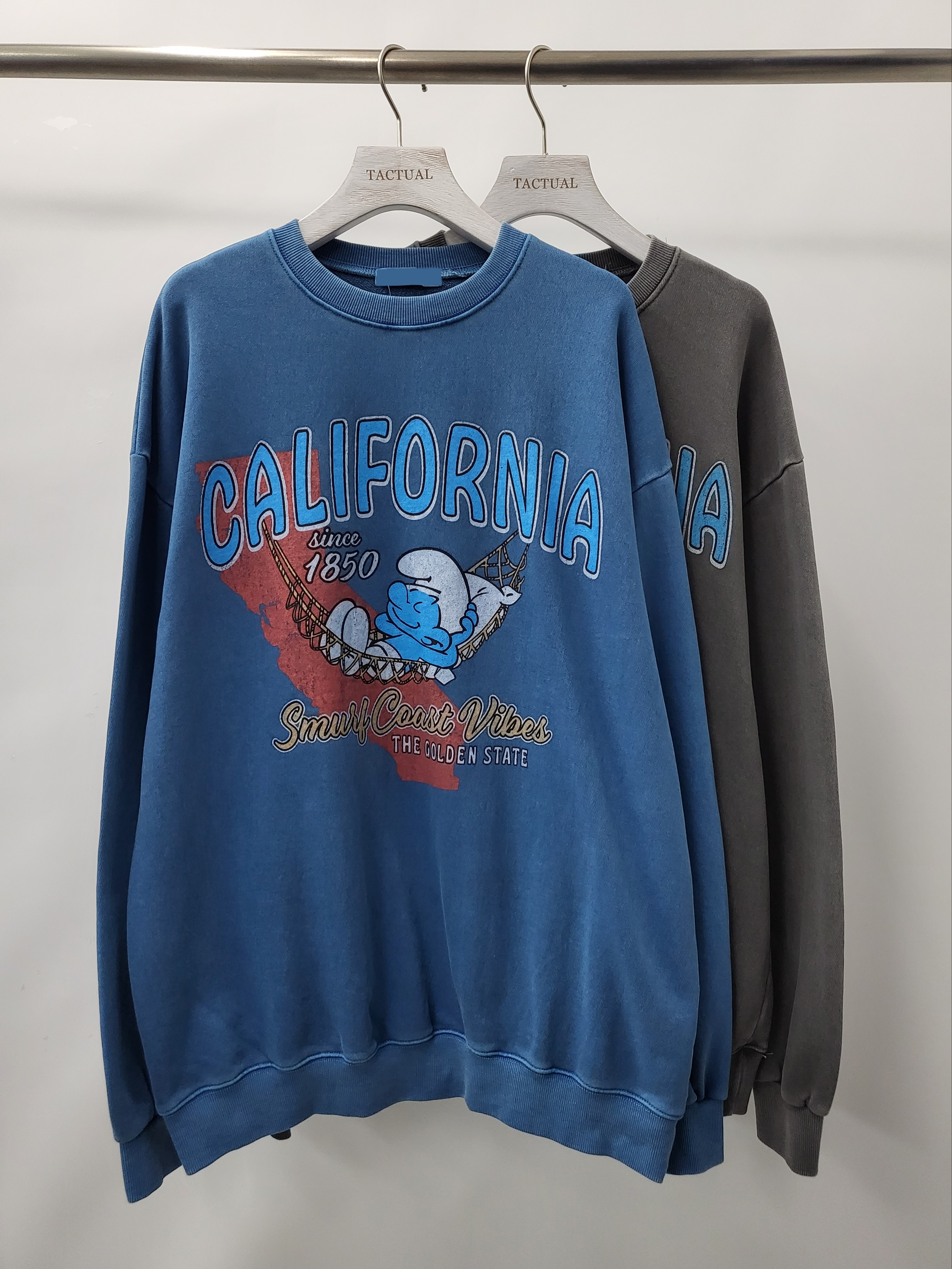 藍精靈圖案英文字衛衣 T5210