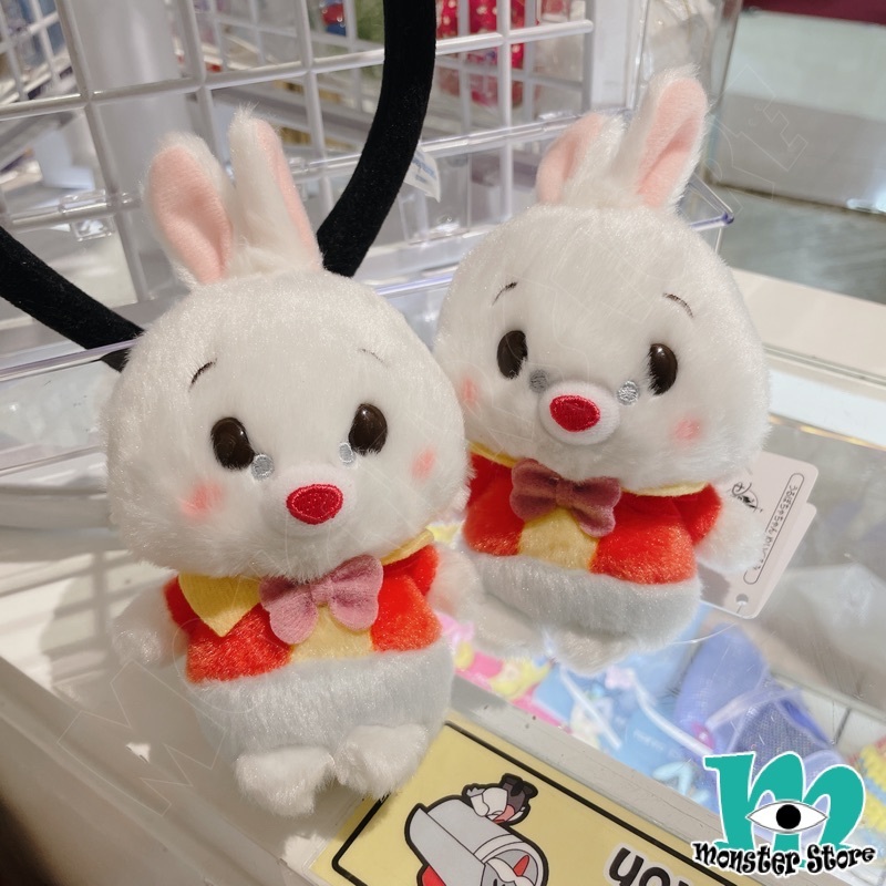 白兔毛公仔