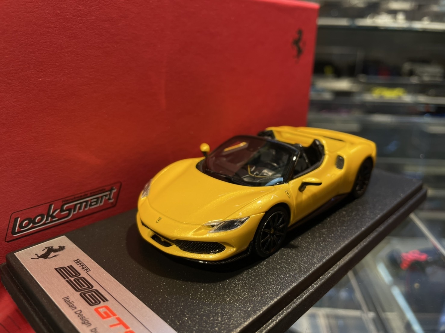 LOOKSMART LOOLS538D FERRARI 296 GTS Blanc Cervino