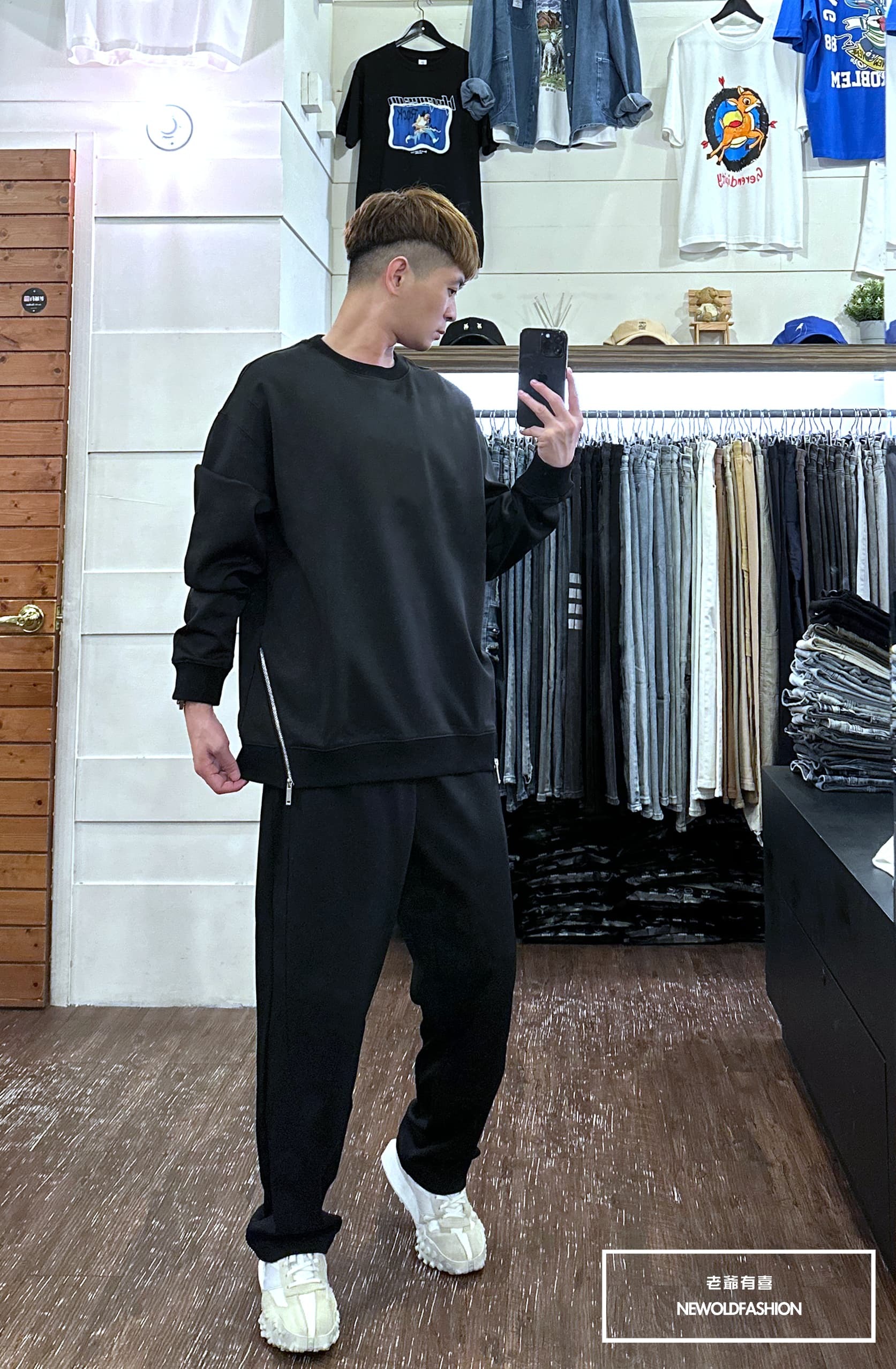 『新品上市』重磅雙斜拉鍊大學T-黑(NOF2310C65011)