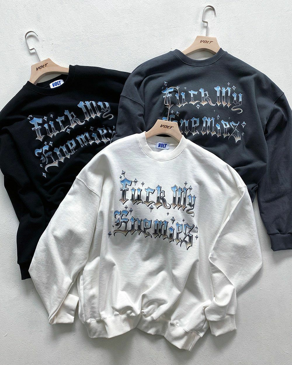 英文字圖案衛衣 VOLT-025T