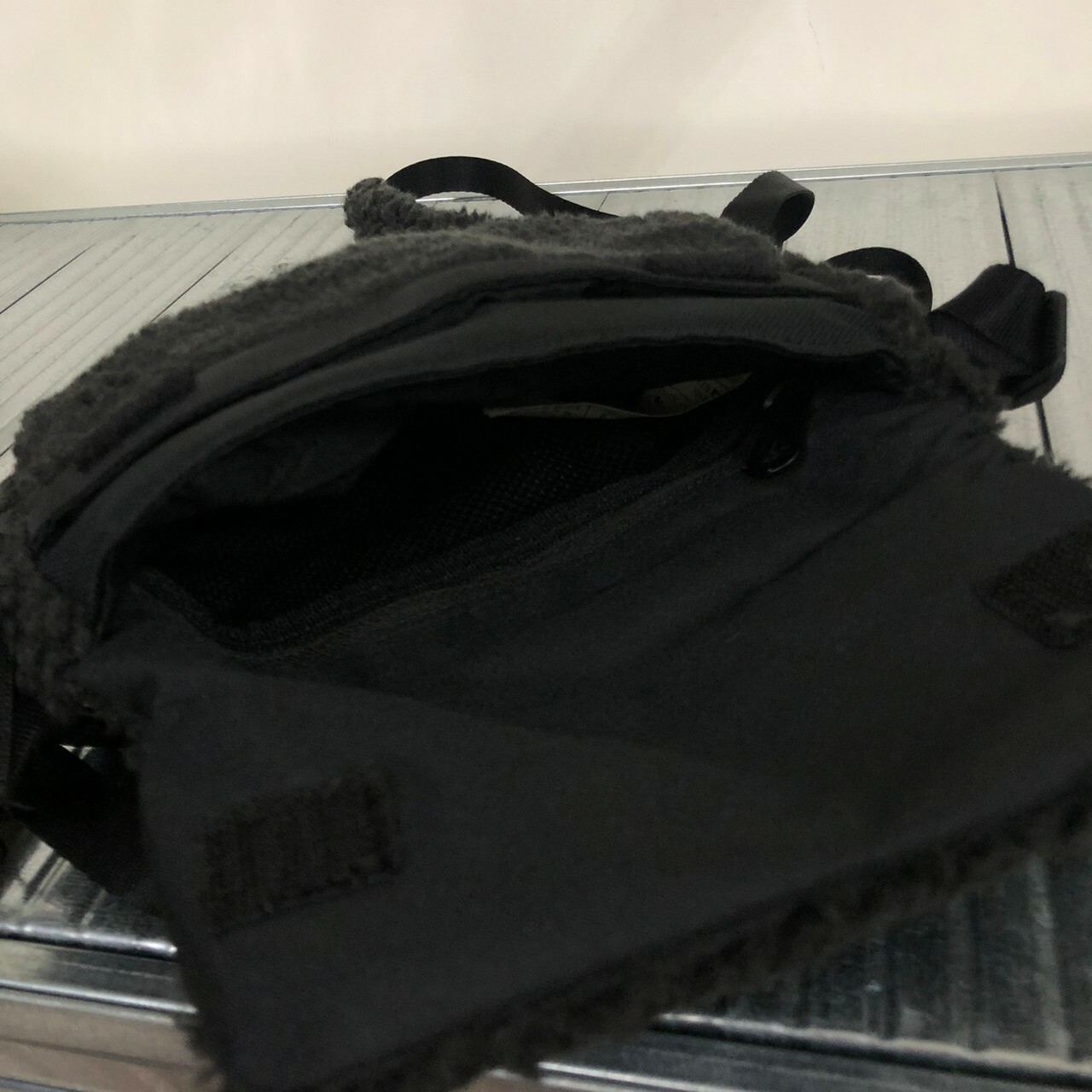 Nike Fx Fur 毛茸茸黑色小包 休閒 肩背 手提 FB3039-010