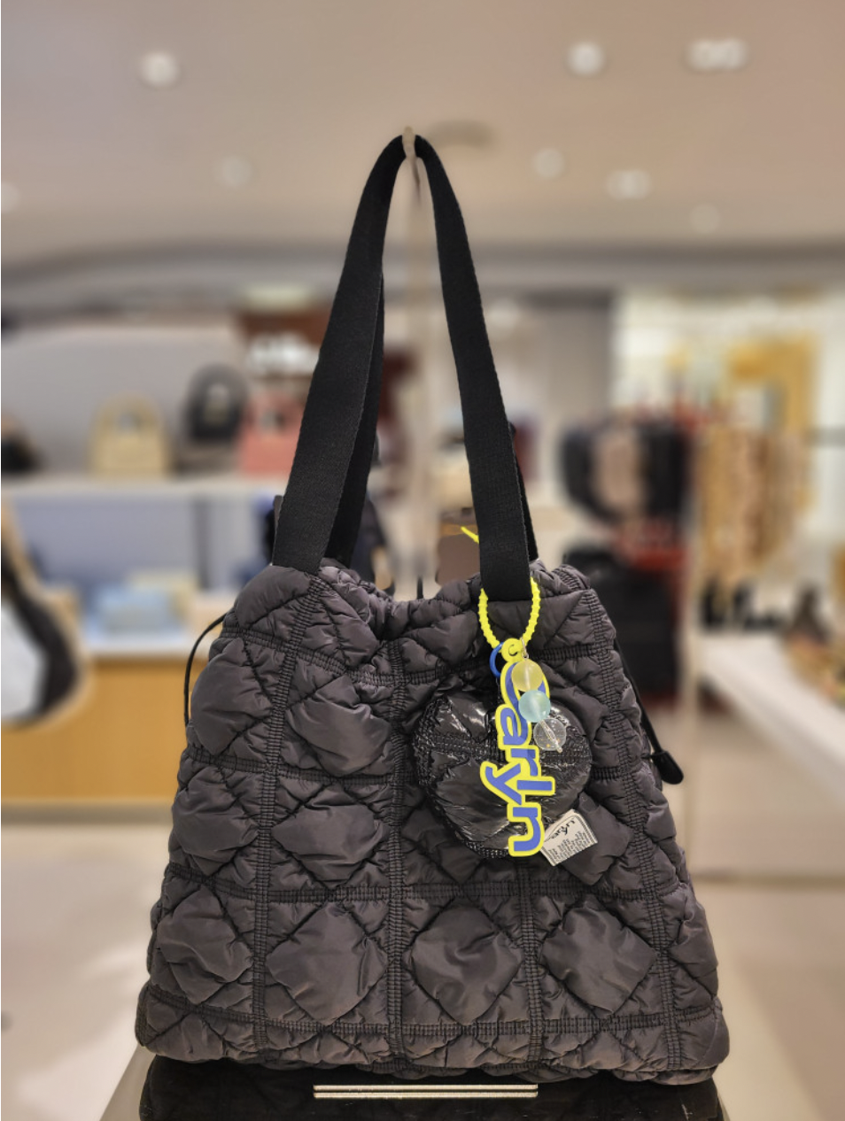 [CARLYN] WEEKENDER バッグ ★新作・24AW★韓国ファッション★ CARLYN] WEEKENDER バッグ ☆新作・24AW☆韓国ファッション