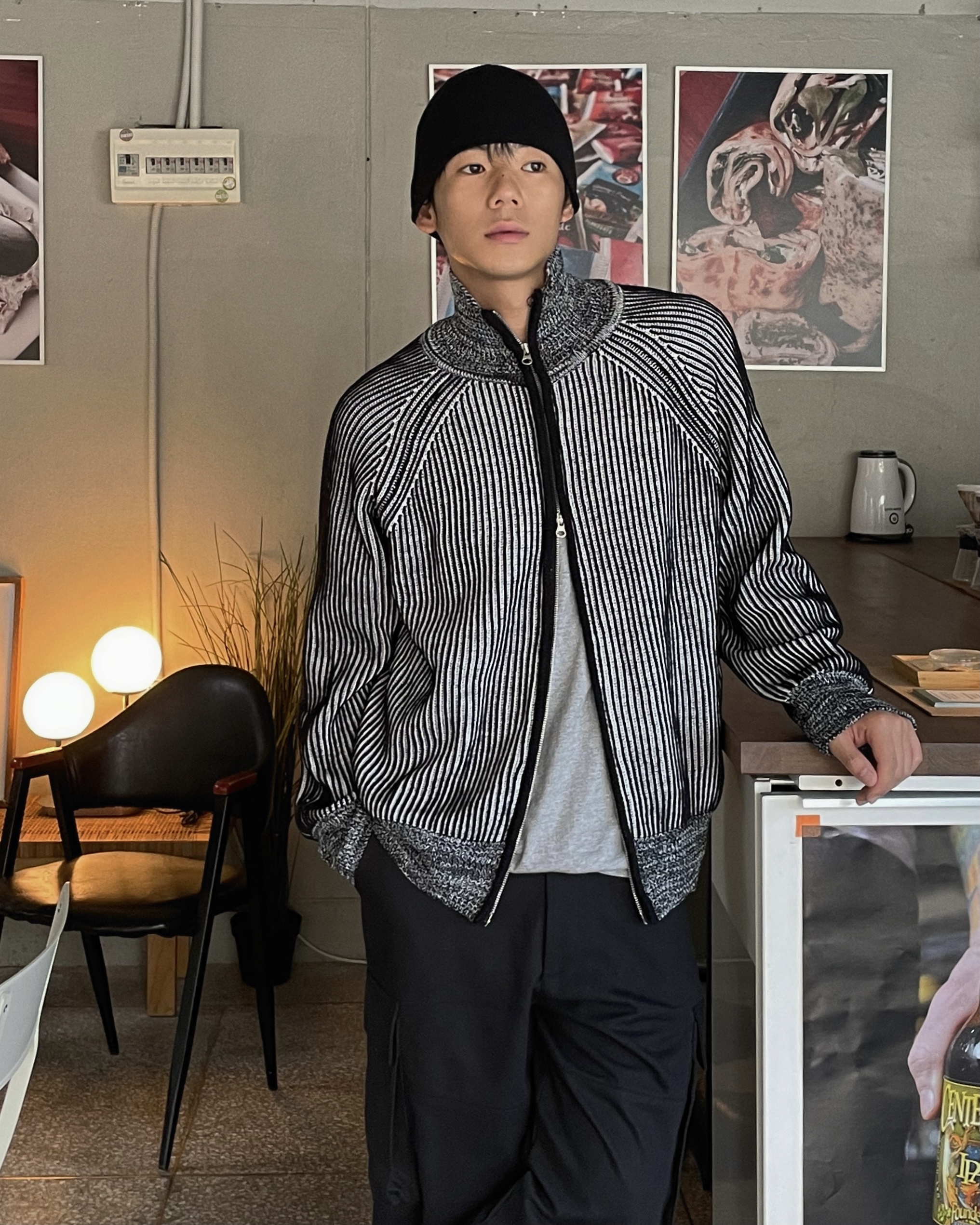 水洗高領針織拉鍊外套