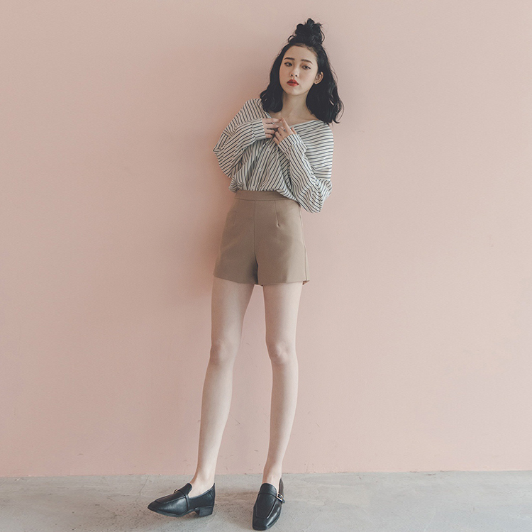 後拉鍊知性短褲