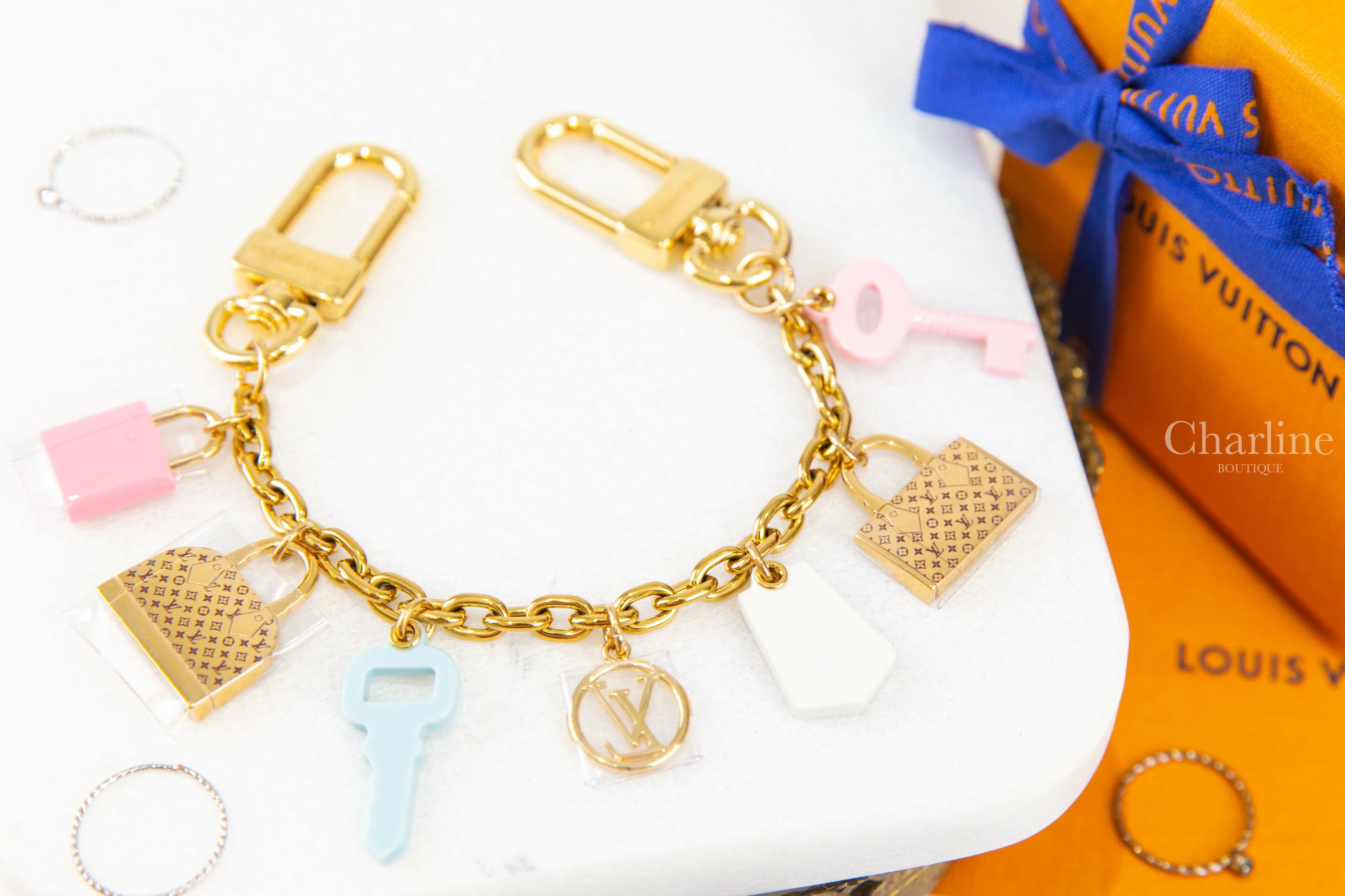 Louis Vuitton Iconics Chain Bag Charm 粉白藍鎖頭鑰匙金色包包垂墜金鍊吊飾-Charline Boutique 精品代購