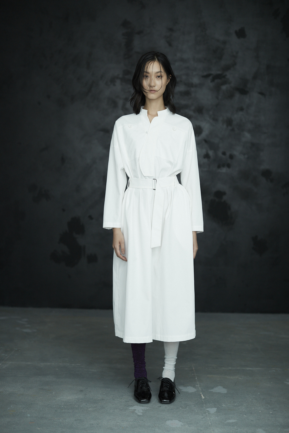 落肩弧形門襟洋裝