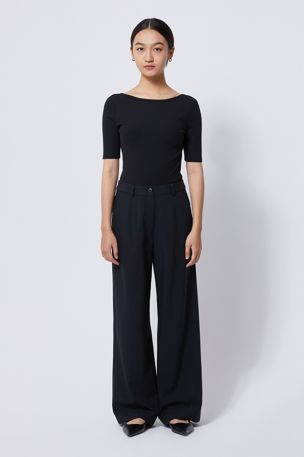 VOY 輕量直筒褲 女（黑）