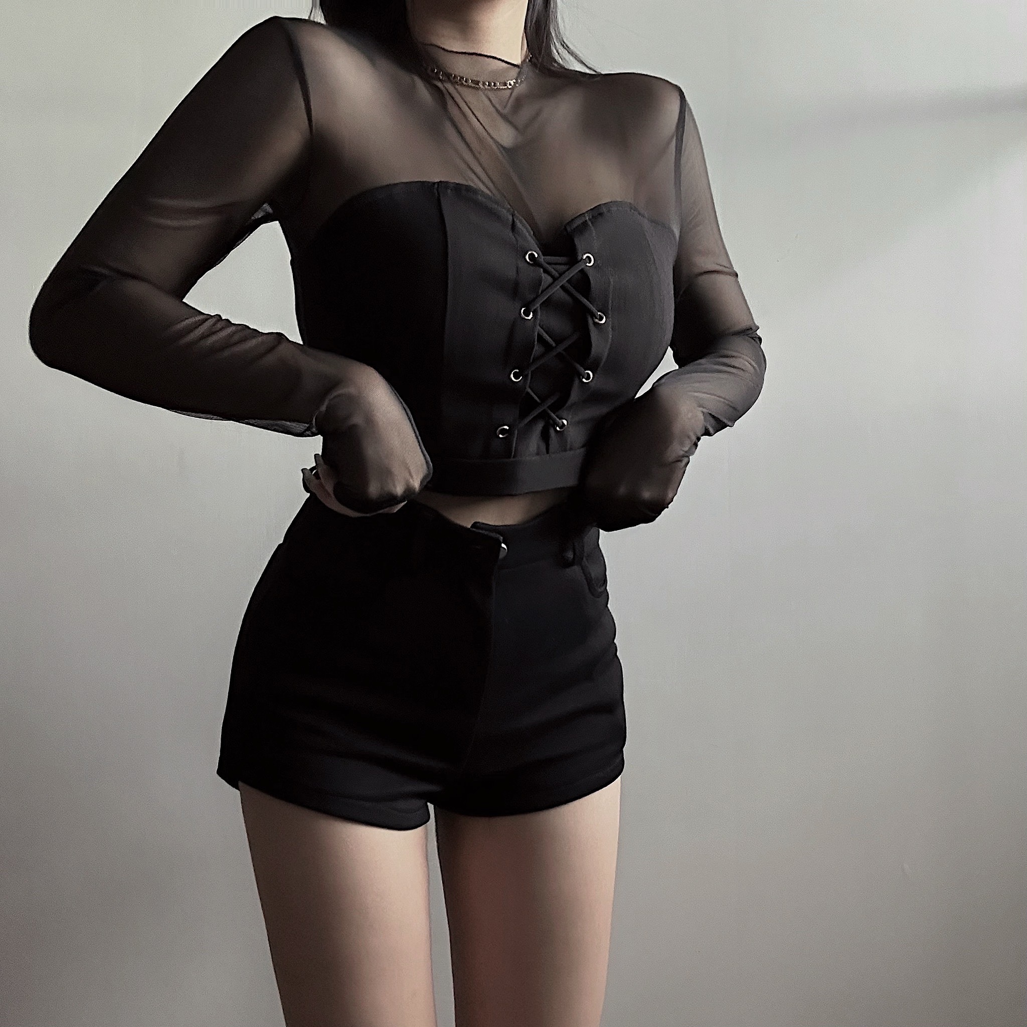 Aug【 8.9 PM21:00】𝙘𝙝𝙪-𝙢𝙖𝙙𝙚-訂製款-透膚感穿繩馬甲帶上衣/售完不補