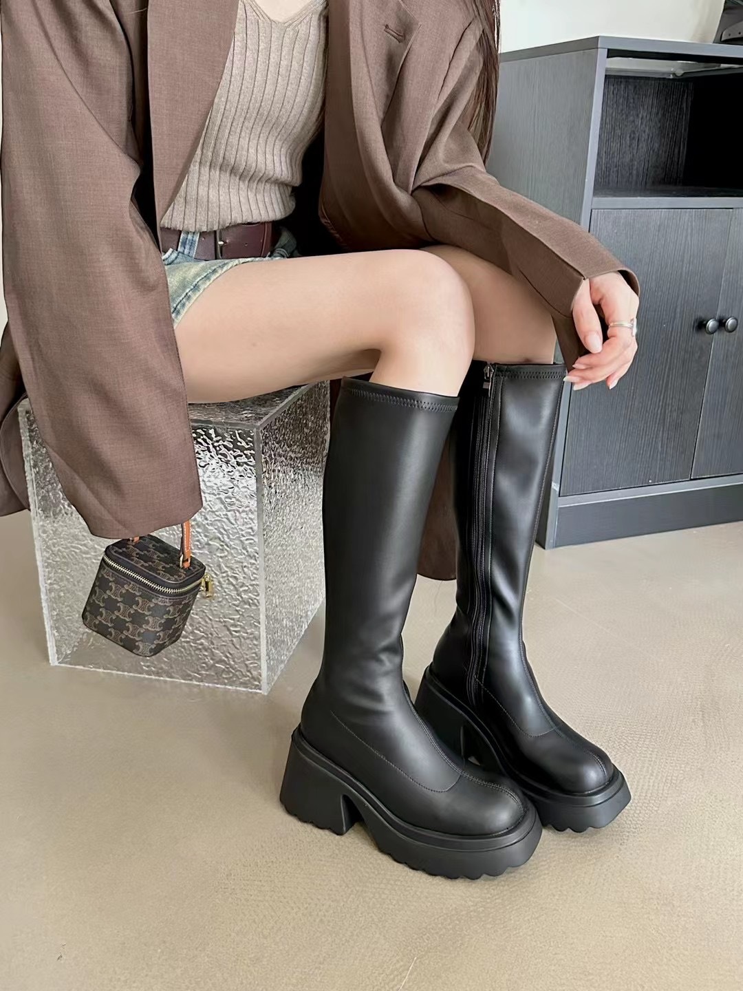 時髦長腿厚底側拉長靴(35-41)