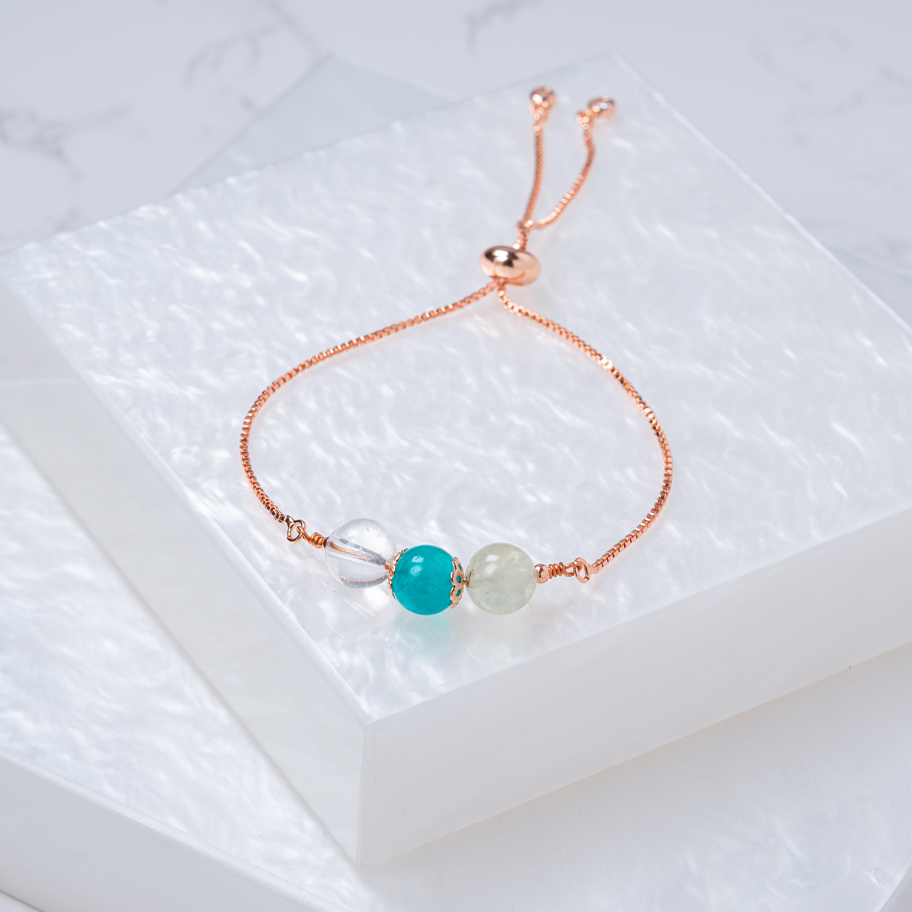 【白水晶﹒天河石﹒葡萄石】拉式手鍊