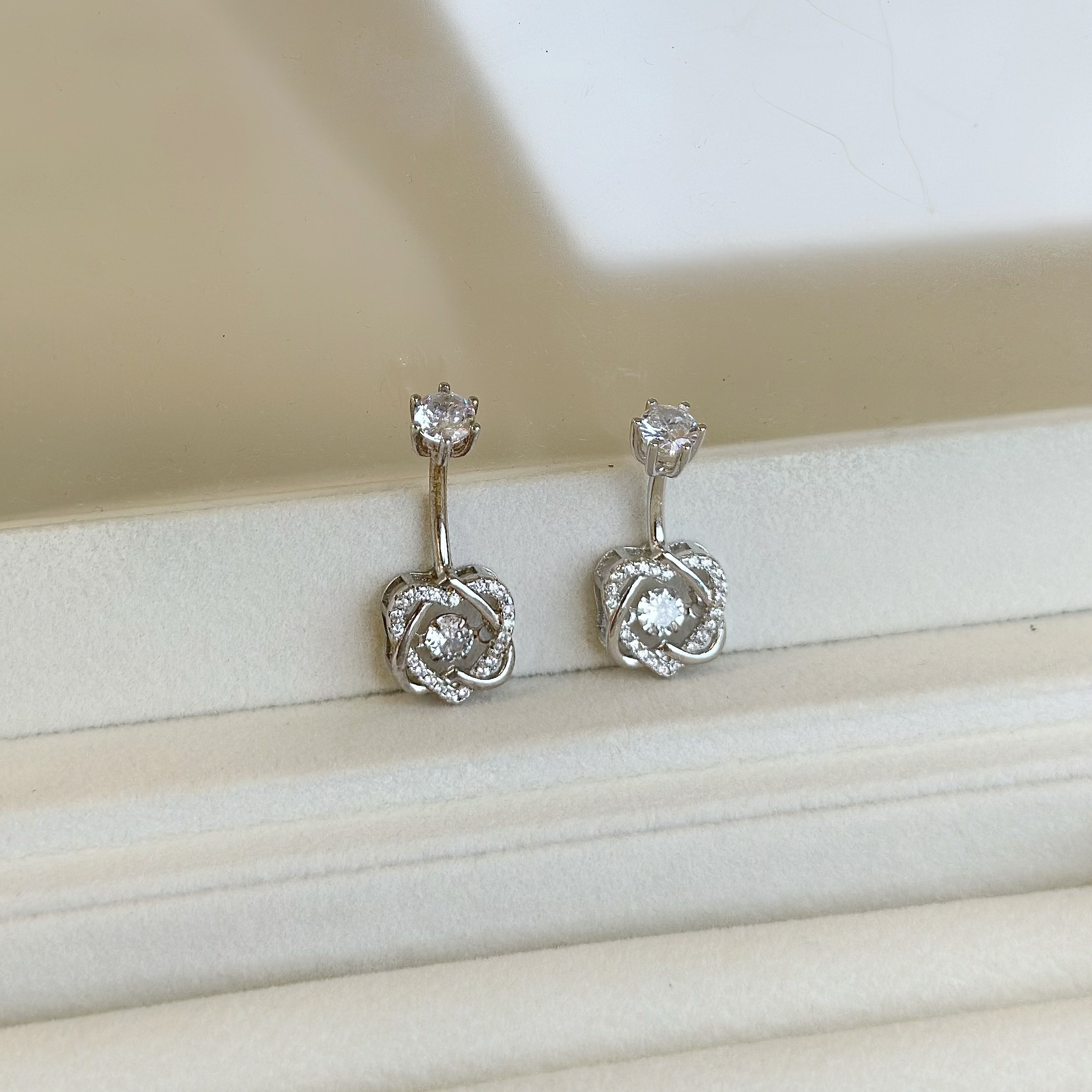 【純銀】愛心排鑽靈動肚環