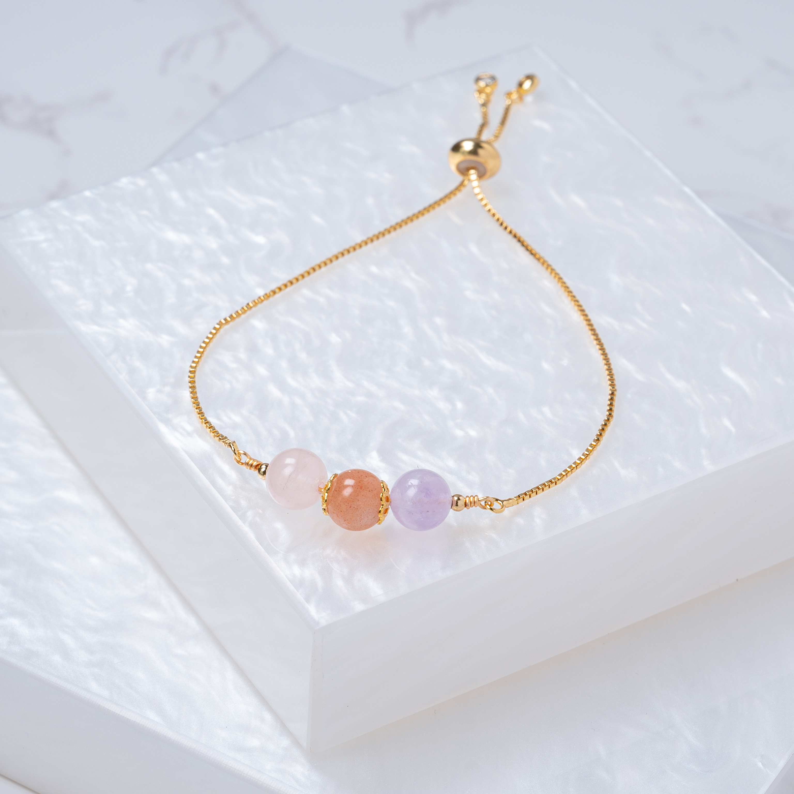 【粉水晶﹒太陽石﹒紫水晶】拉式手鍊