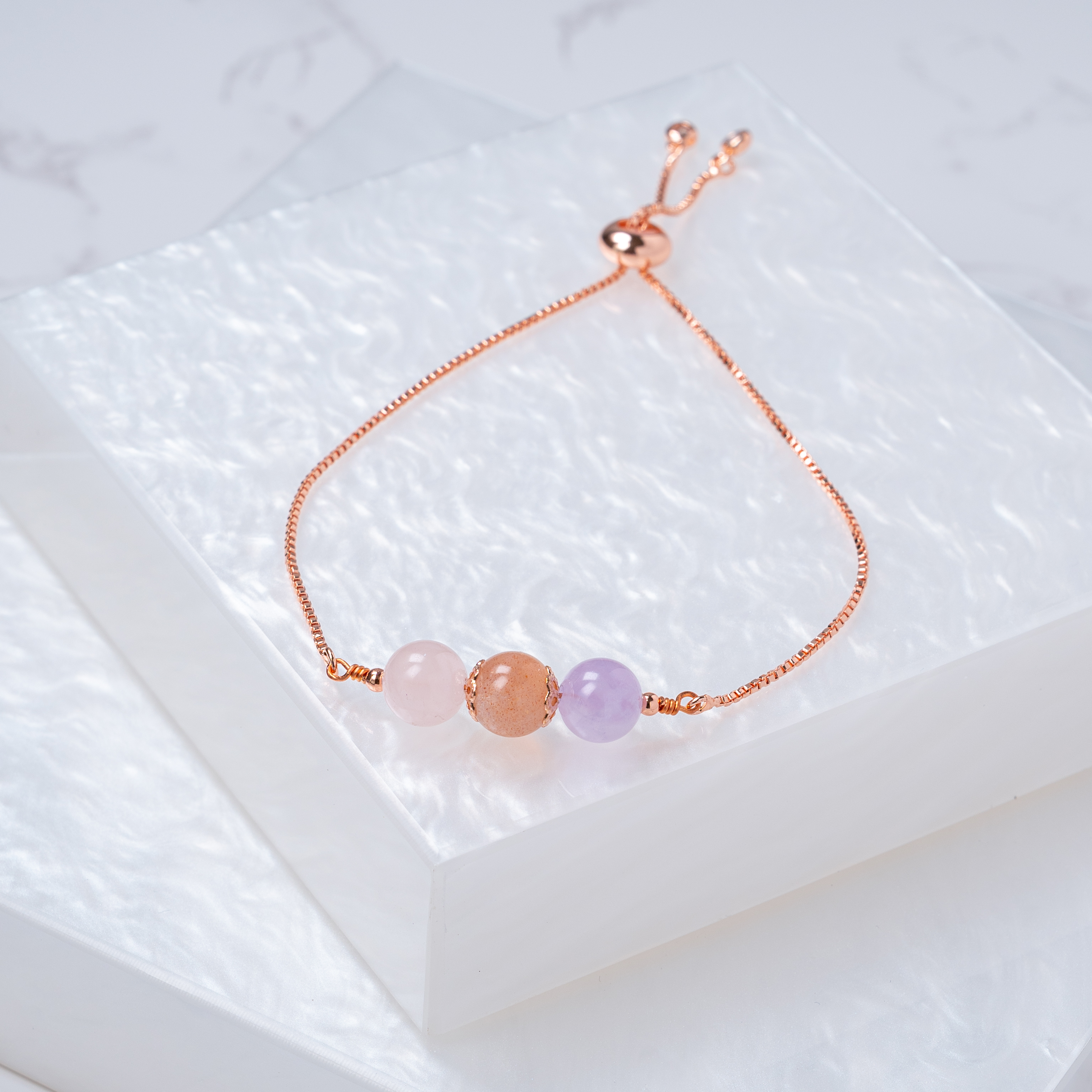 【粉水晶﹒太陽石﹒紫水晶】拉式手鍊