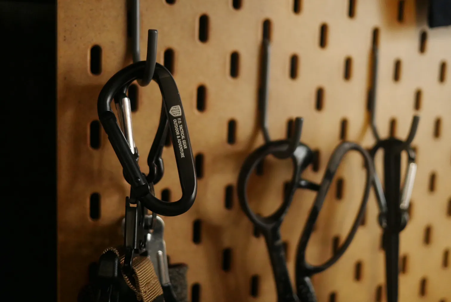 【Forest Outdoor】 加大鋁合金消光黑D扣7.5cm