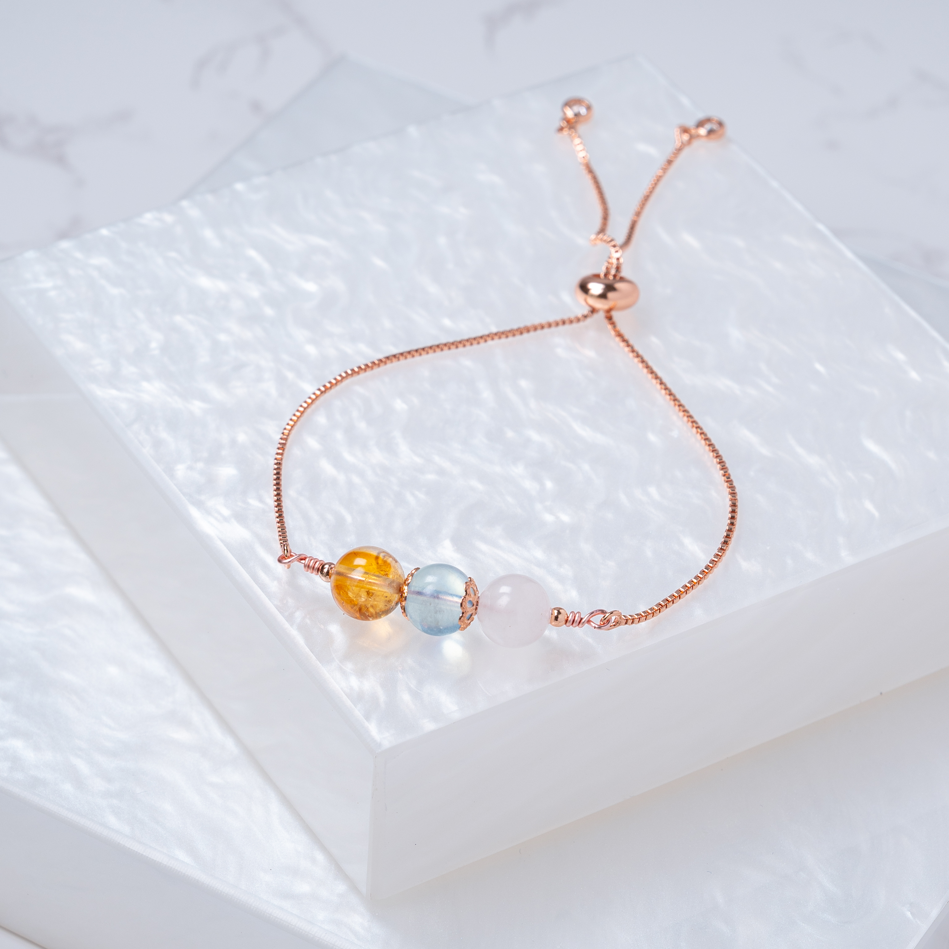 【黃水晶﹒海藍寶﹒粉水晶】拉式手鍊