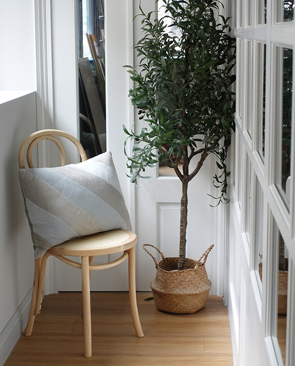 Striped Velvet Cushion Ice Blue 絨布條紋冰藍抱枕 - 2