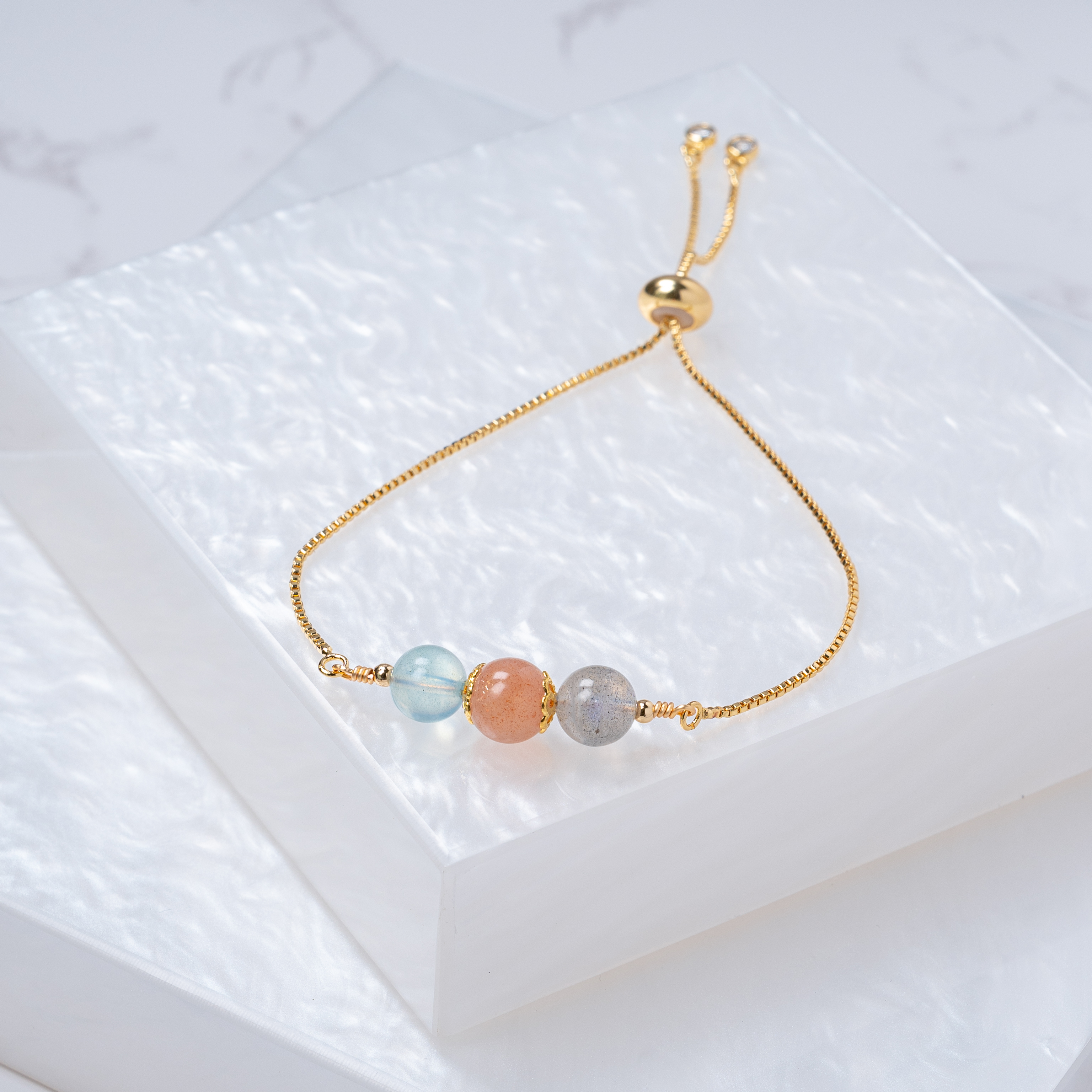 【海藍寶﹒太陽石﹒拉長石】拉式手鍊