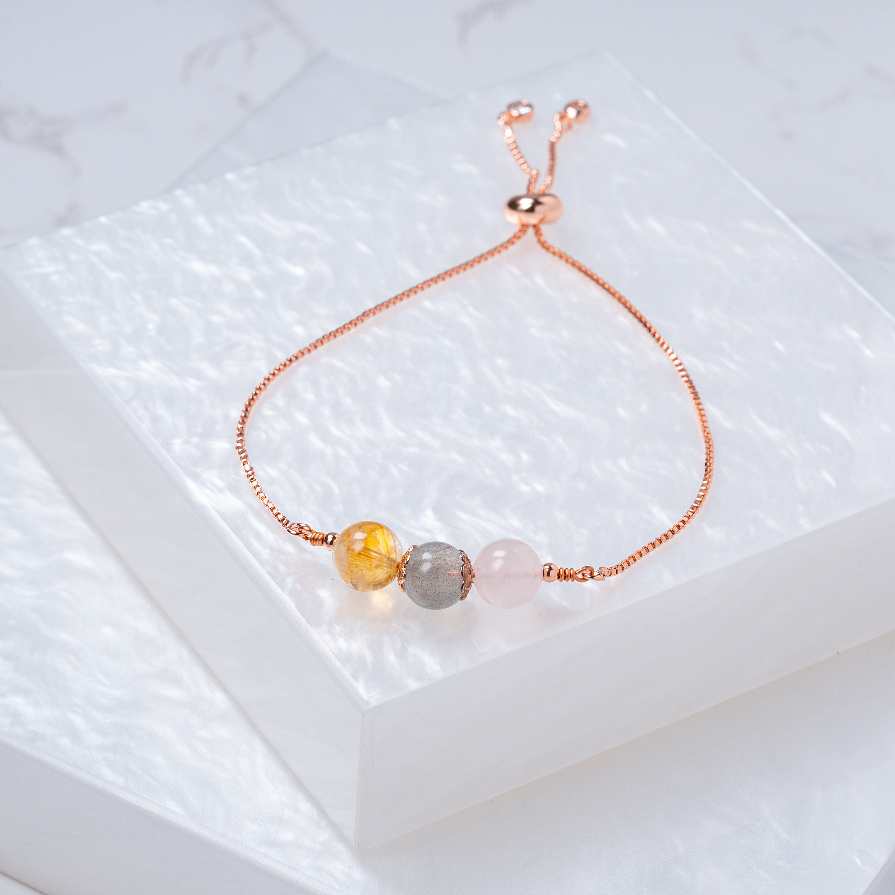 【黃水晶﹒拉長石﹒粉水晶】拉式手鍊