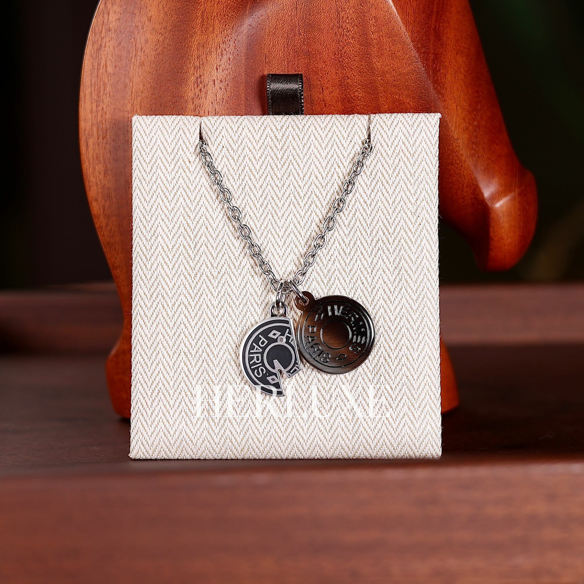 Collier carrousel corne buffle 89 noir