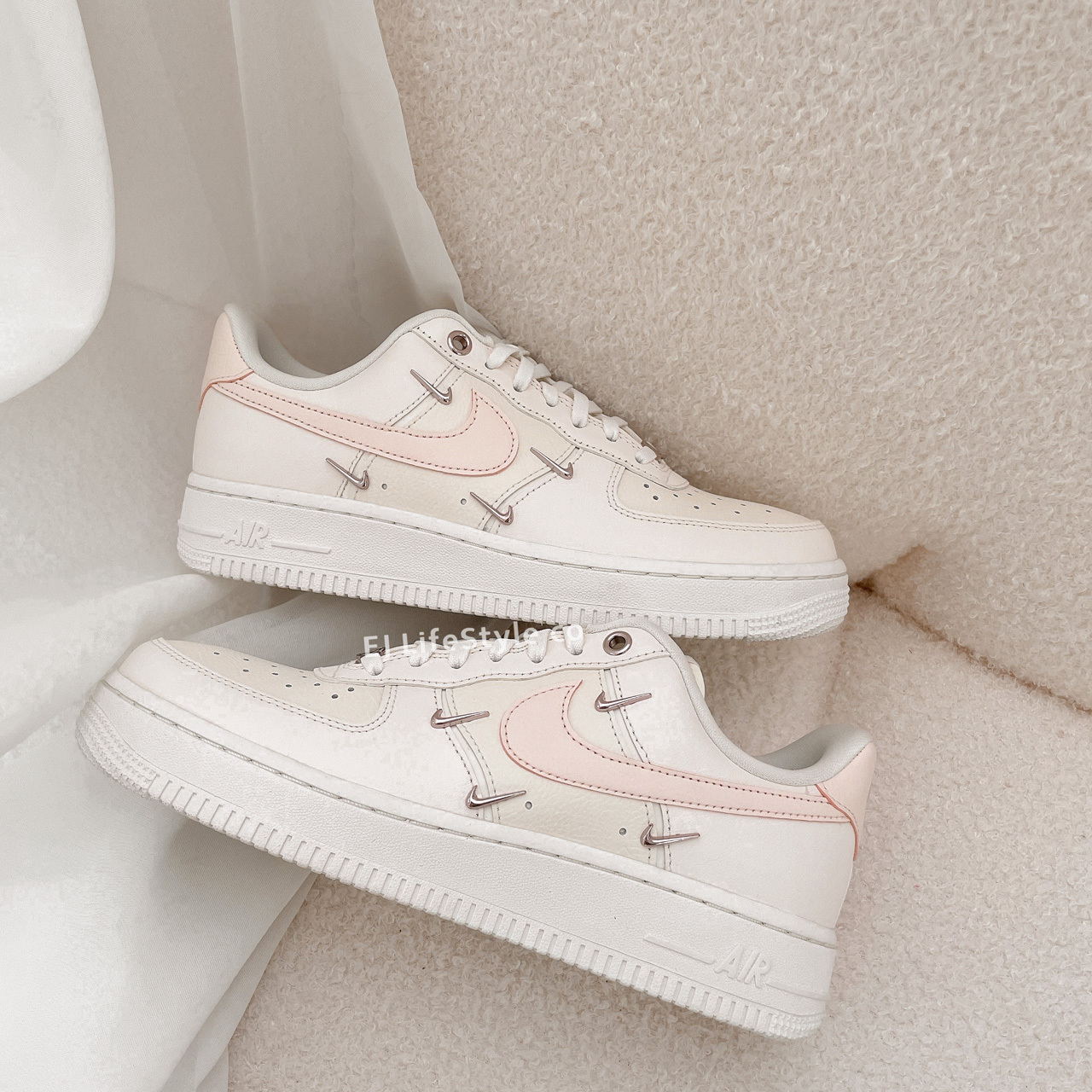 NIKE AIR FORCE 1 AF1 小金勾 四勾 玫瑰金勾 櫻花粉 淡粉 柔粉 牛奶白 小白鞋 女鞋 FV8110-181 / 預購