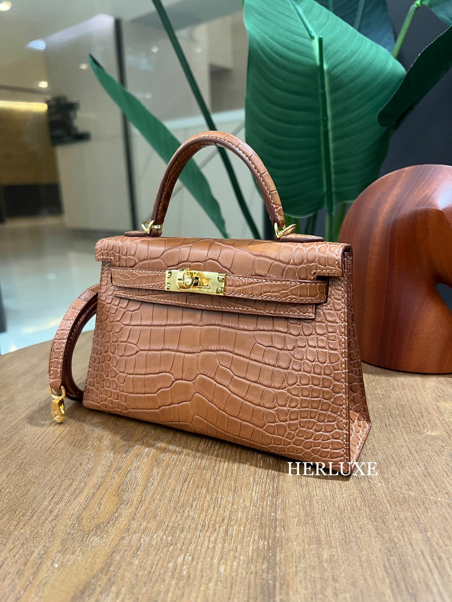 Kelly mini II 37 gold cc Alligator matt B