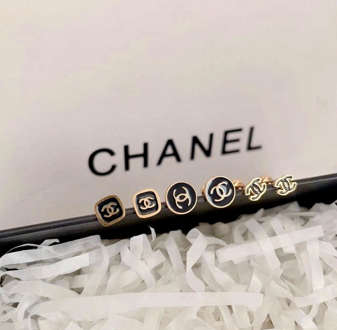 香奶奶 mini黑金耳骨/螺絲耳釘