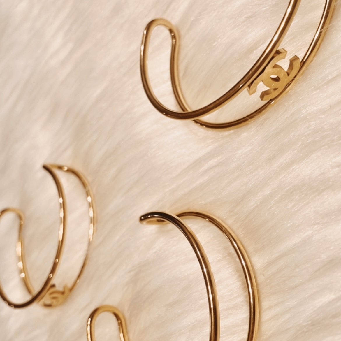 香奶奶 經典金雙c鏤空翻玩手鐲