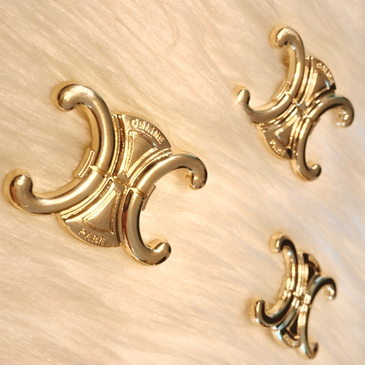 凱旋門經典立體金牌 翻玩胸針